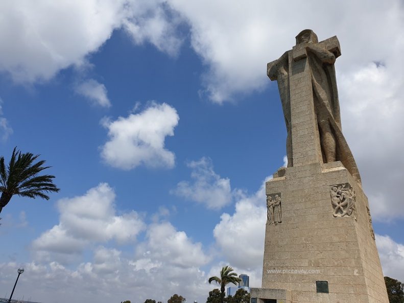 Monument to Colon Huelva Spain
