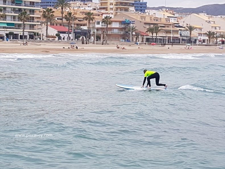 SUP Surf Lesson in El Campello