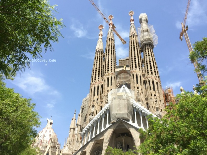 Sagrada Familia May 2016 by piccavey