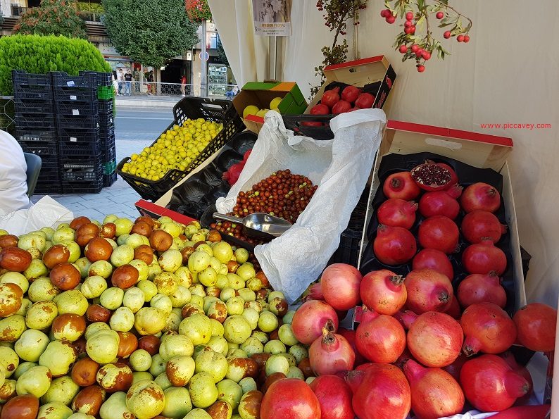Spanish Fruit A Seasonal guide to Quince, Chirimoya + Pomegranates ⋆