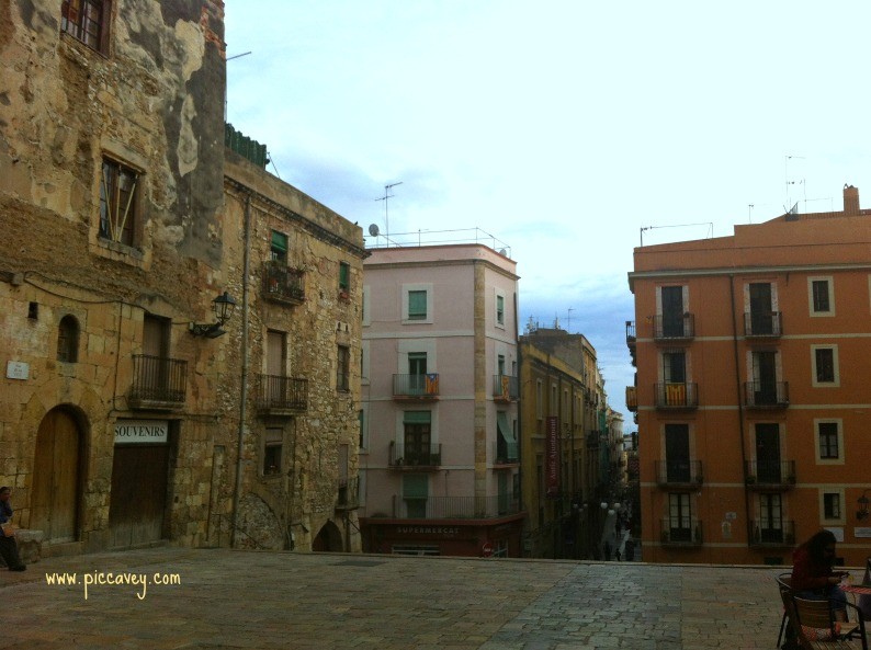 Tarragona cruise ports